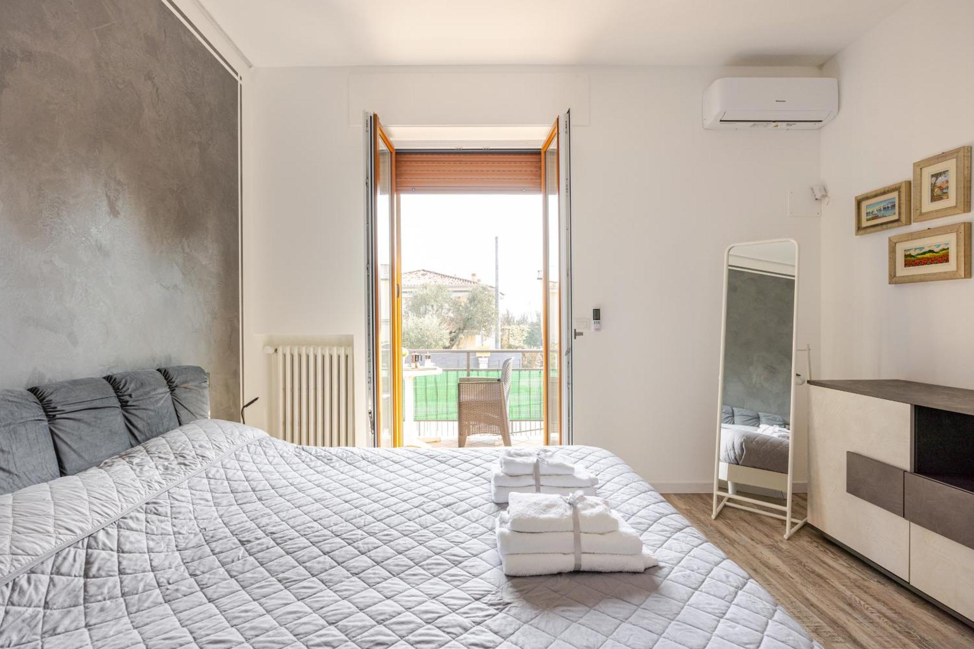 Garda Art&Lake Peschiera del Garda Exterior photo